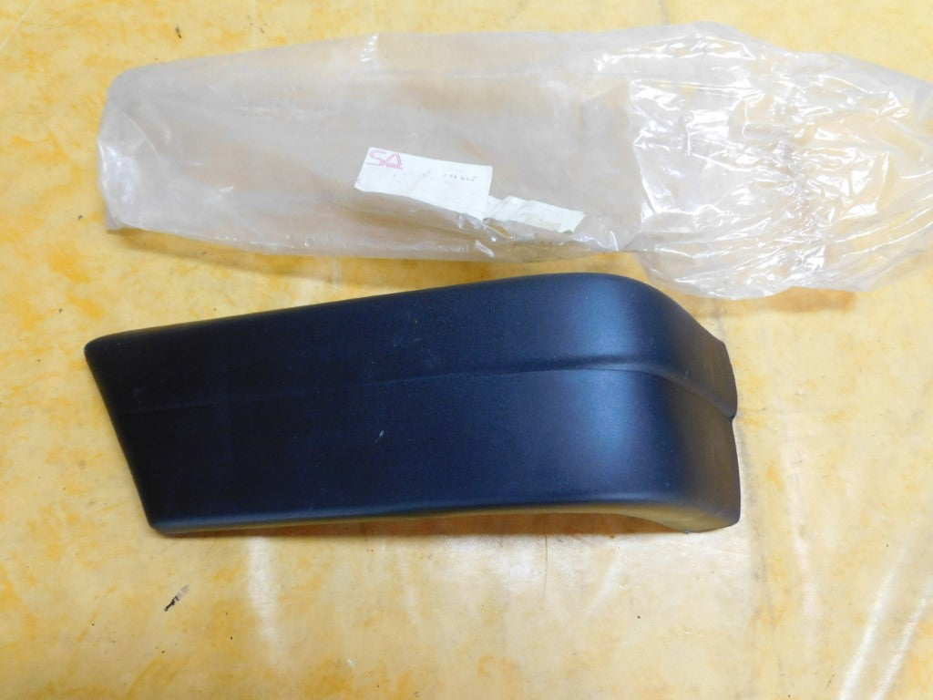 Stoßstangenecke vorne R 216405 Ford Escort MK3