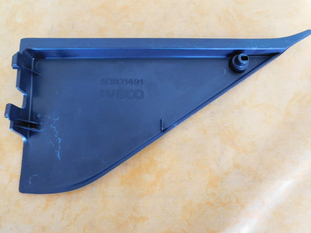 Abdeckung Türverkleidung vorne links 93931491 IVECO DAILY II 89-99