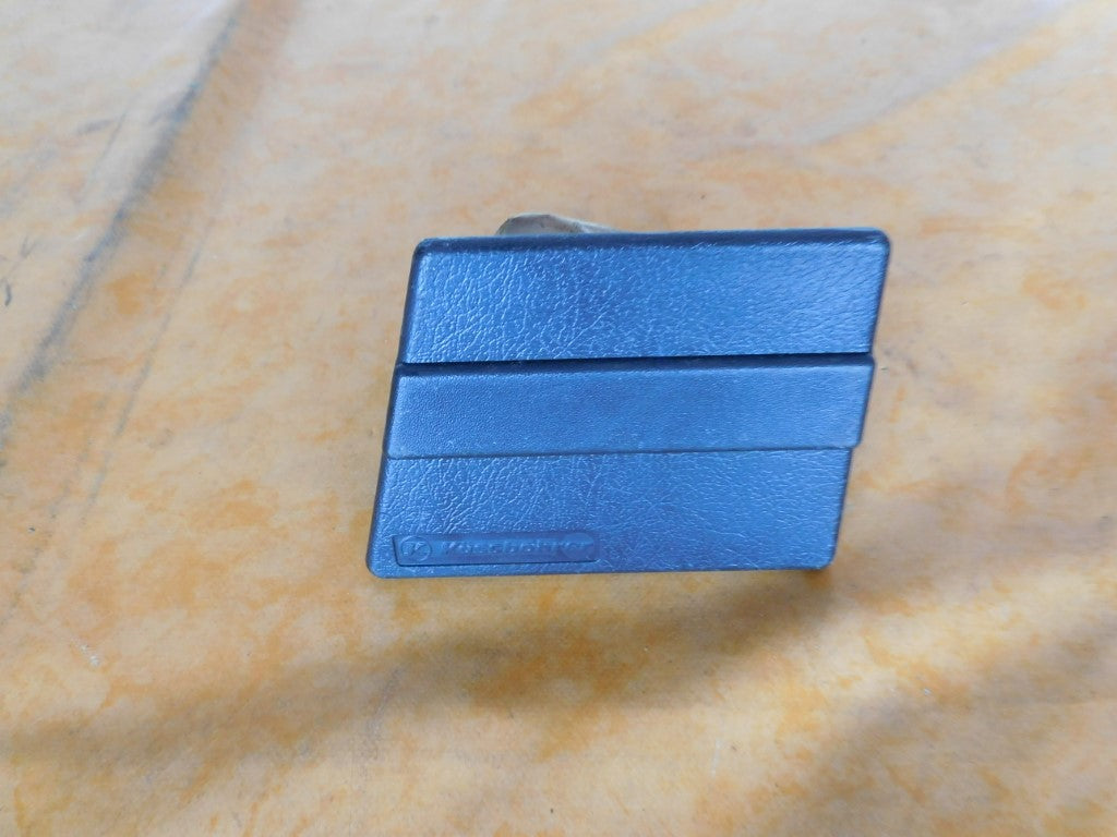 Aschenbecher links komplett Q80131600360 SETRA Mercedes Benz