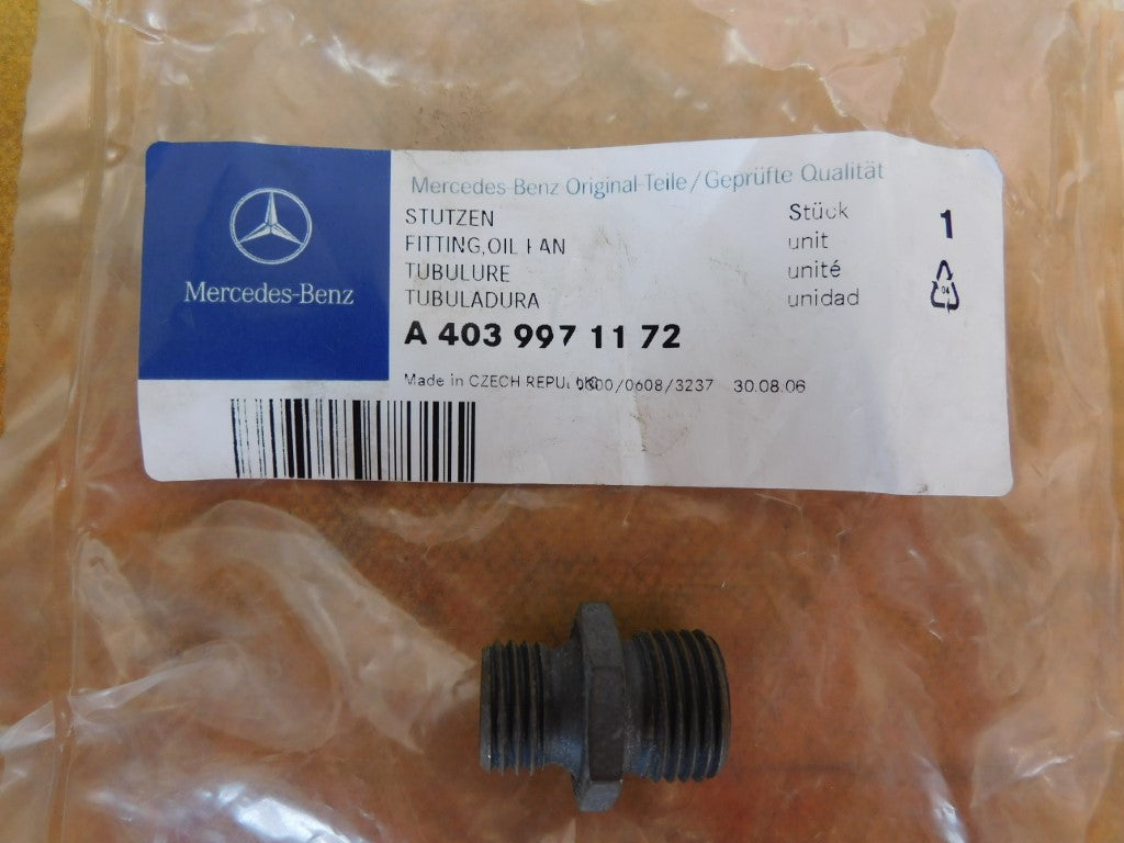 Stutzen Verbindungsstück A4039971172 Mercedes Benz