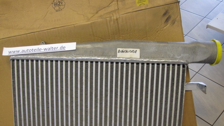 Ladeluftkühler Intercooler Netzmaße: 750x692x62 81061300138 MAN S 2000