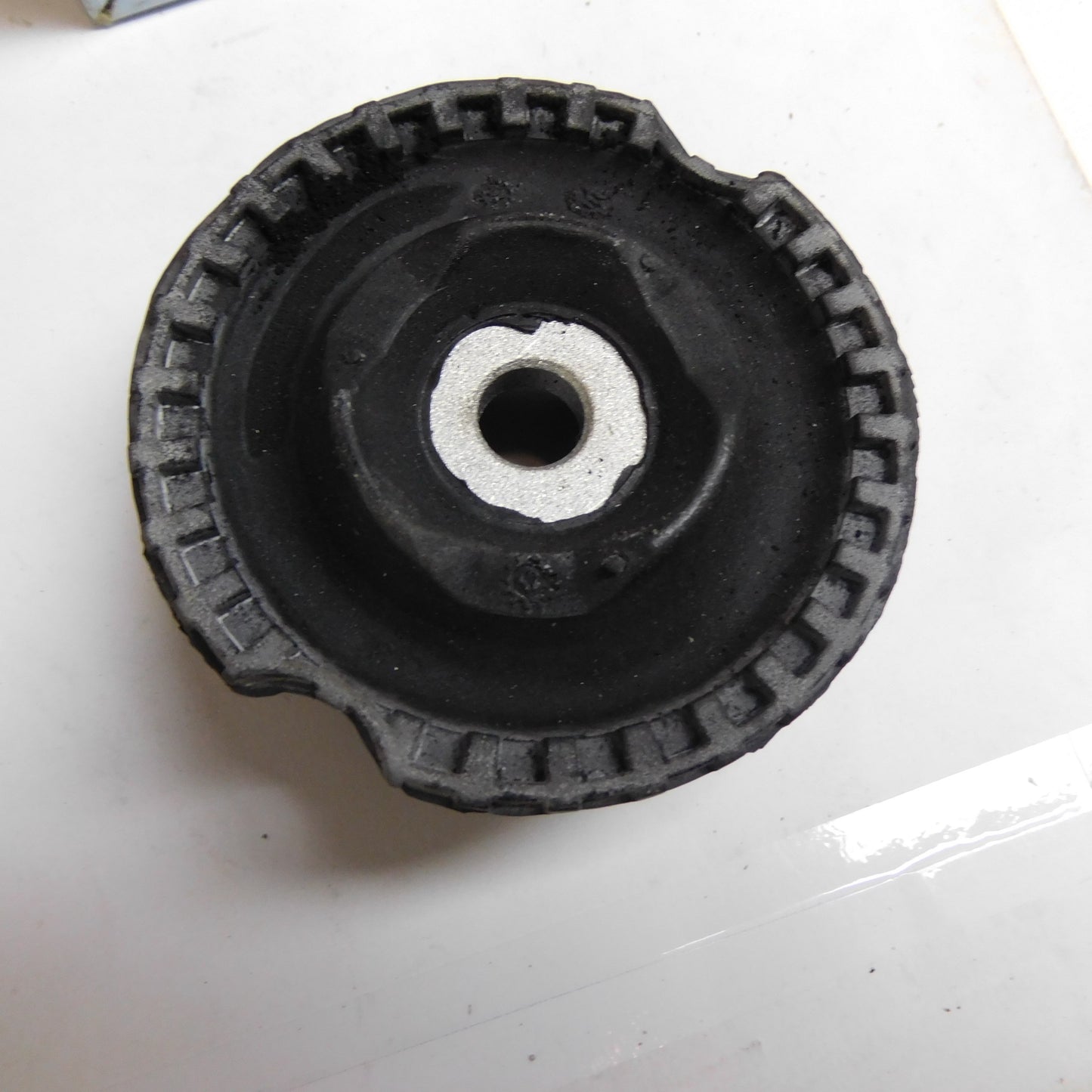 Federbeinstützlager Vorderachse ohne Lager 21652945 Corteco Audi A4 A6 A8 VW Passat B5