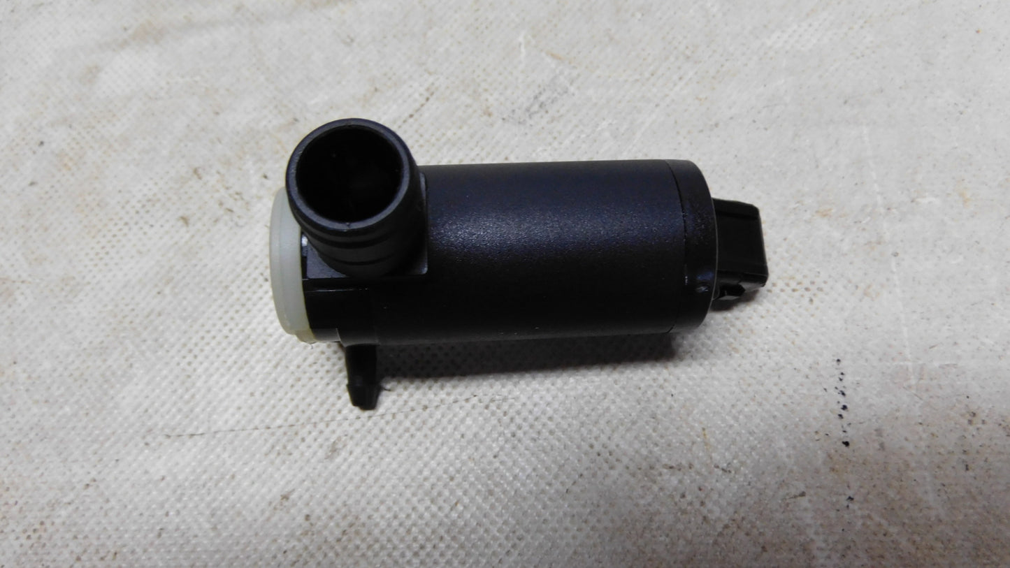 Waschwasserpumpe 7003178 Ford KA Mondeo Transit Escort Scorpio Orion Mazda 121