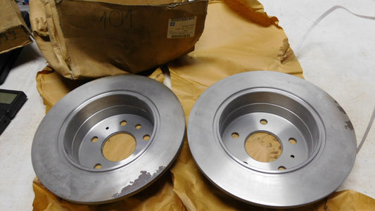 Bremsscheibe Bremstrommel hinten 569101 90272328 Opel Senator B Omega A