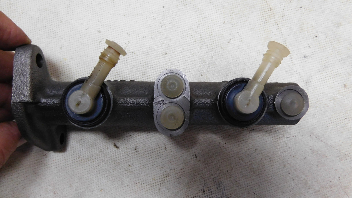 Hauptbremszylinder 32966841 Lucas Girling FAG Fiat 132 2.0D 2.5D bis Bj. 07.79