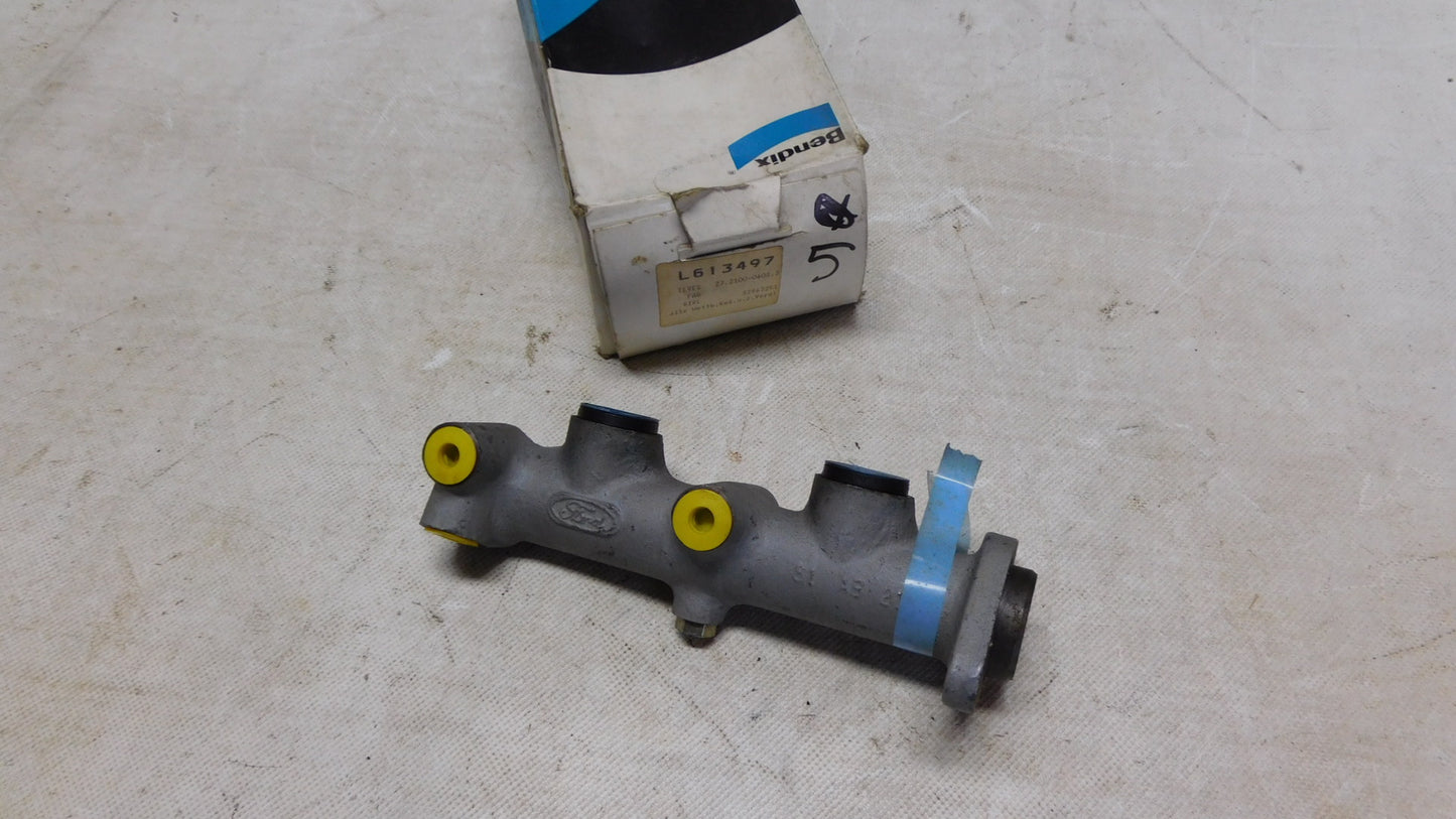 Hauptbremszylinder Master Zylinder L613497 Bendix Ford Escort Express