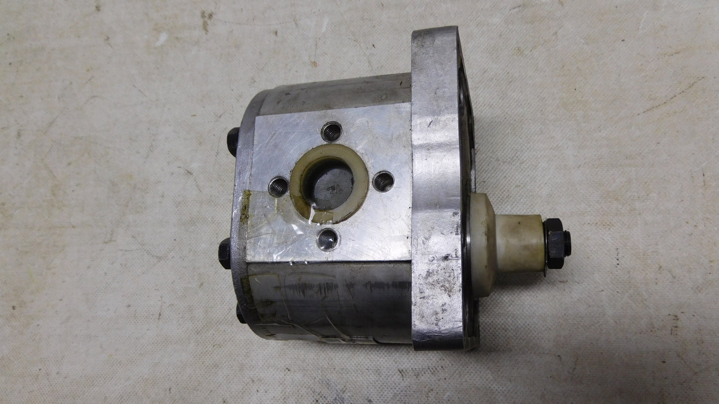 Hydraulische Zahnradpumpe Hydraulic Gear Pump A72X Industrial Technic Gabelstapler