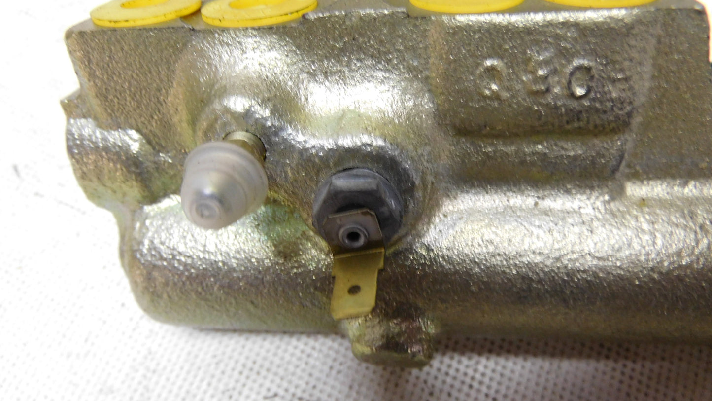 Hauptbremszylinder 7701349152 Renault 4 Kastenwagen