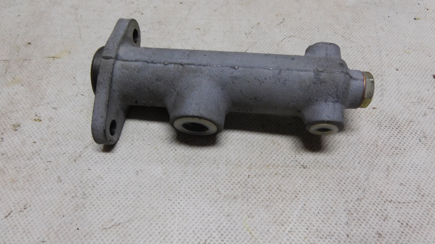 Hauptbremszylinder 7701348483 Renault 4 5 6 Kombi