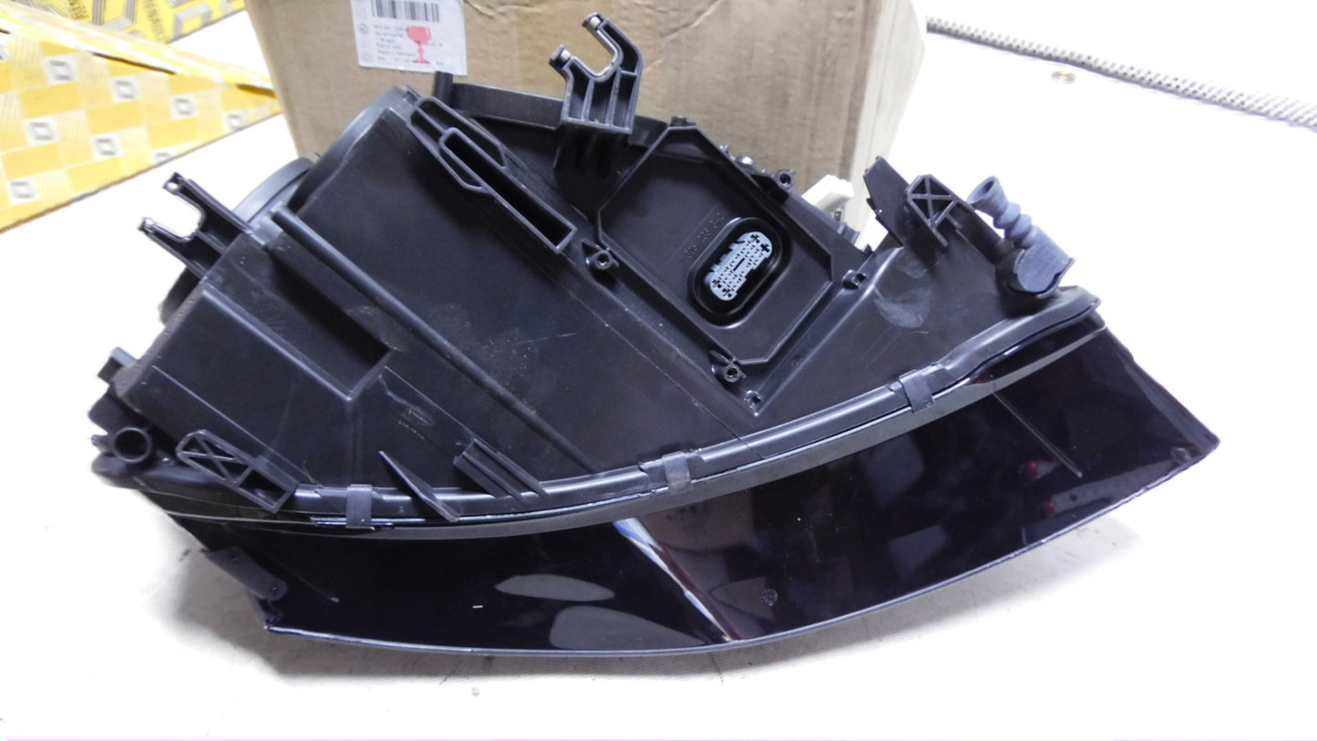 Scheinwerfer Hauptscheinwerfer links D3S Bi-Xenon 8K0941029AM Audi A4 B8