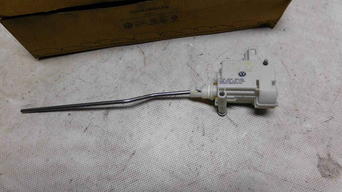 Stellmotor Tankklappe 5K6810773A VW Golf VI 5K