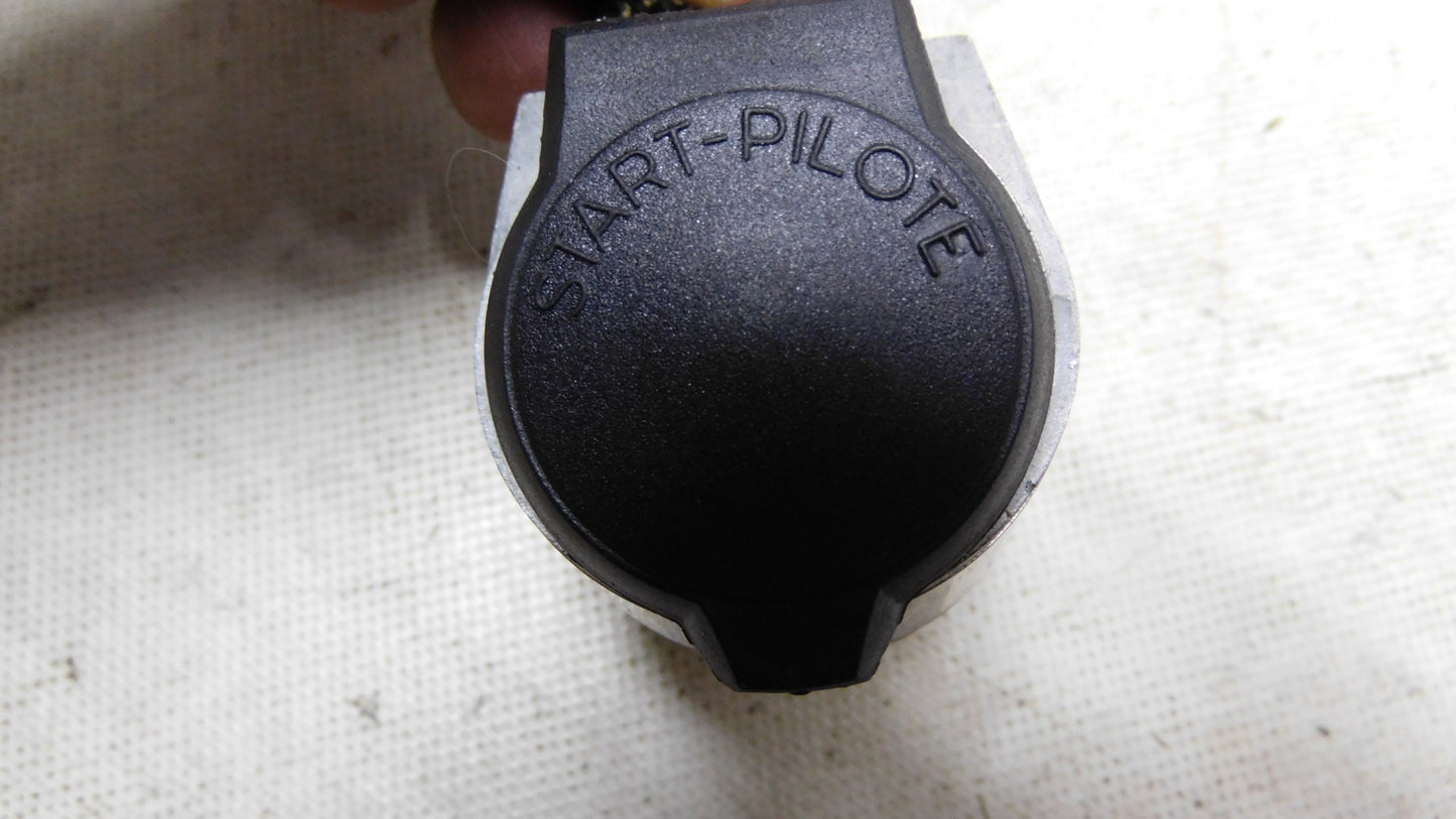 Behälter Start Pilote VISO F 27 A0005501104 Mercedes Benz Unimog 343.919-016 - OM 314