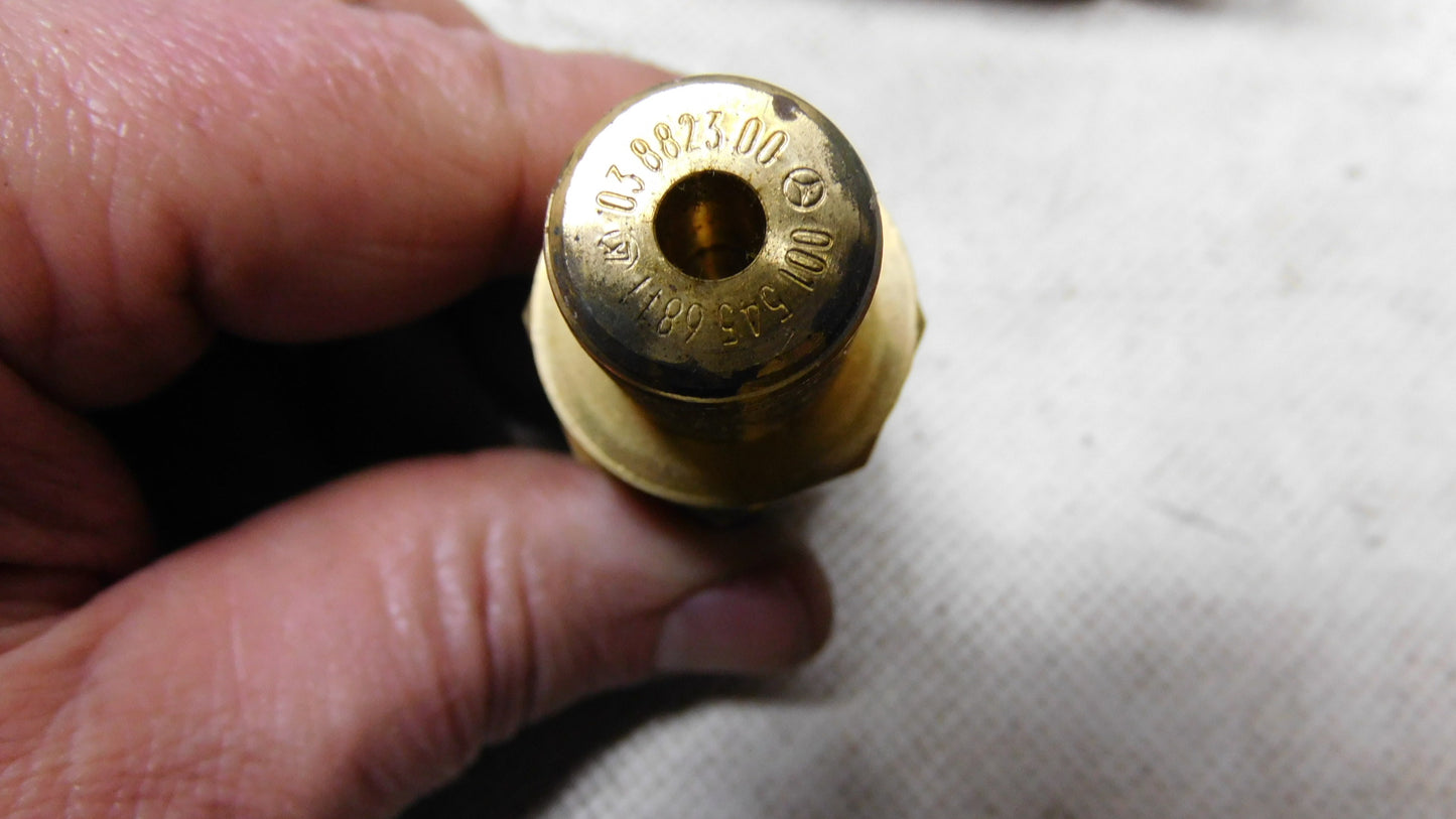 Schalter Differentialsperre A0015456811 Mercedes Benz W631 MB100 LKW 1622