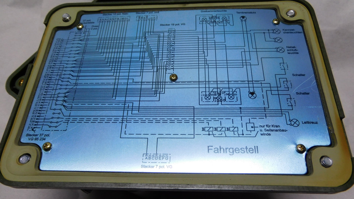 Verteilerkasten 81254336006 MAN LKW D Motoren