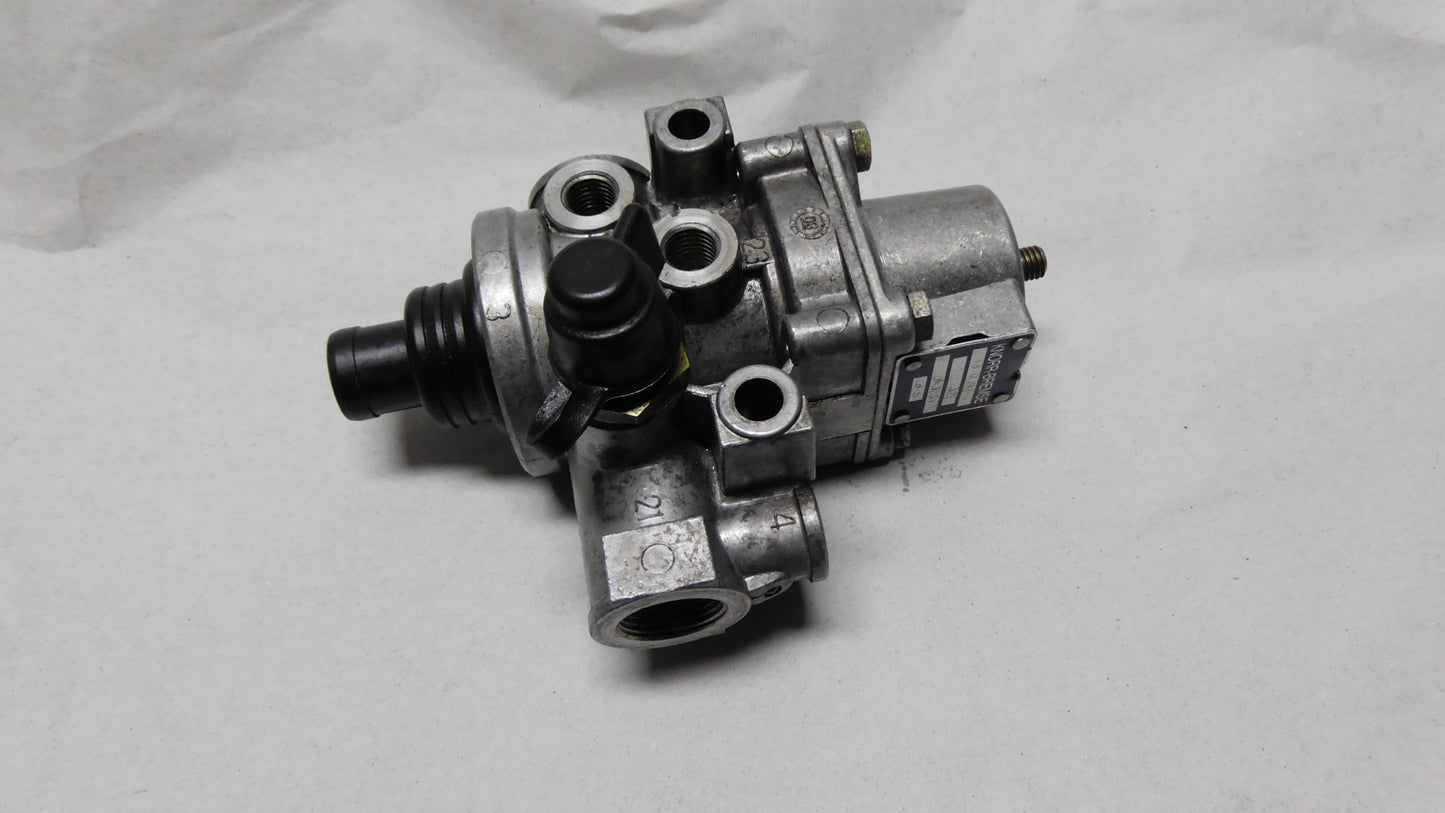 Druckregler Druckluftanlage 0481039241000 DR3531 KNORR BREMSE Mercedes Benz LP LK Sk