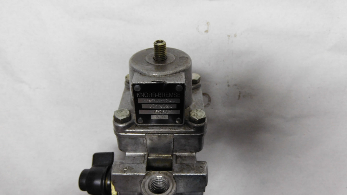 Druckregler Druckluftanlage 0481039241000 DR3531 KNORR BREMSE Mercedes Benz LP LK Sk