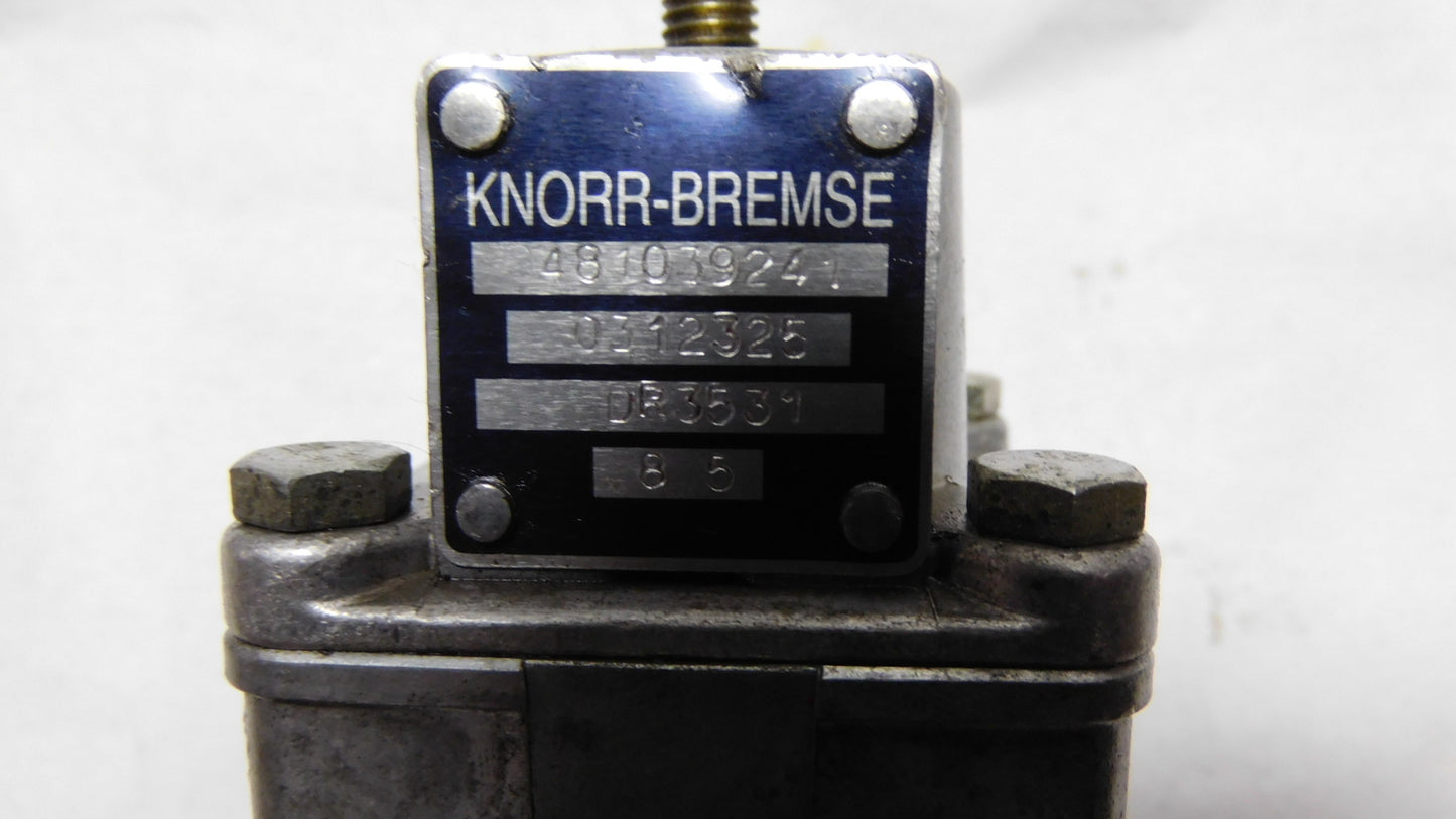 Druckregler Druckluftanlage 0481039241000 DR3531 KNORR BREMSE Mercedes Benz LP LK Sk