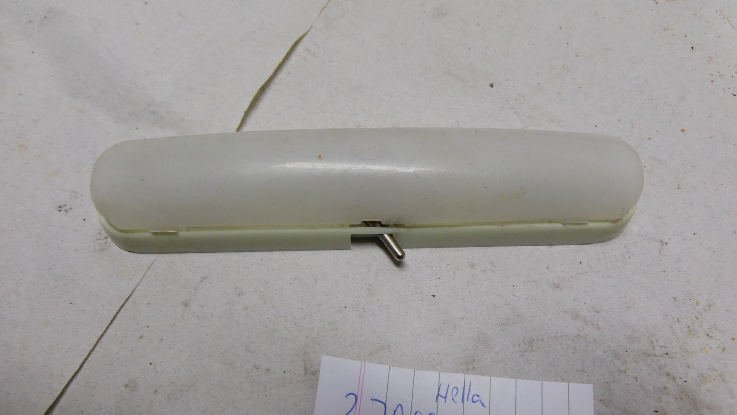 Innenraumleuchte 12V 24V 2JA001330001 Hella Mercedes Benz Liebherr Kögel Same Linde