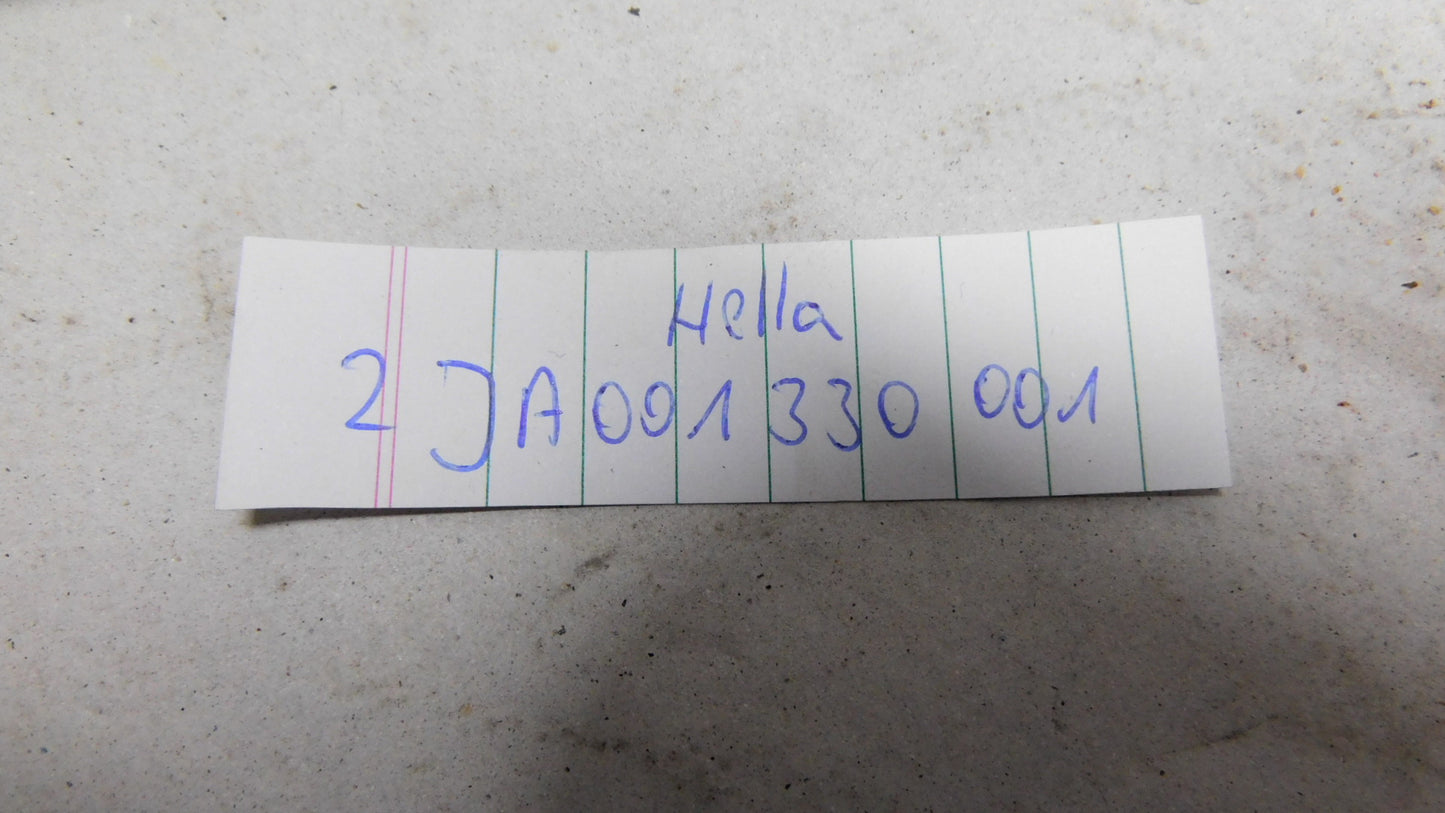 Innenraumleuchte 12V 24V 2JA001330001 Hella Mercedes Benz Liebherr Kögel Same Linde