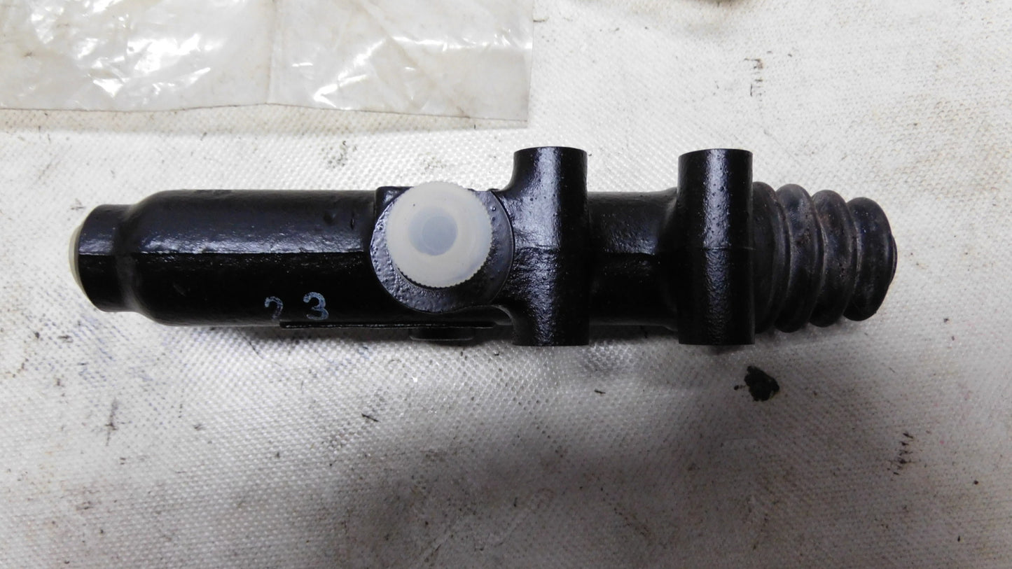 Kupplungsgeberzylinder Geberzylinder mit Entlüfterventil A0012956006 Mercedes Benz SK NG