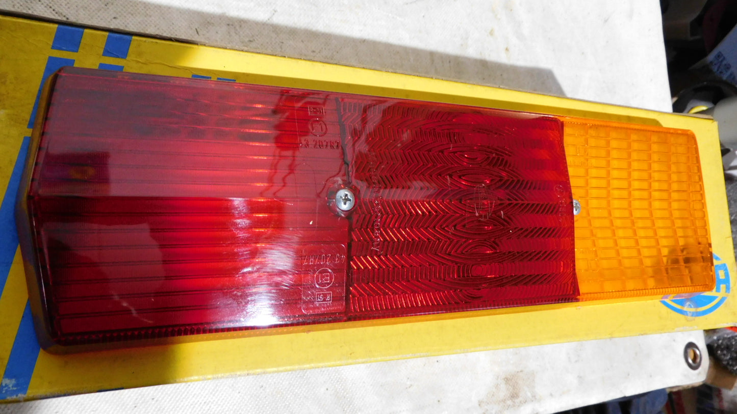 Lichtscheibe Heckleuchte Schlussleuchte 9EL092435011 HELLA SCANIA ÄLTERE BAUREIHE TYP L VOLVO N HAUBER