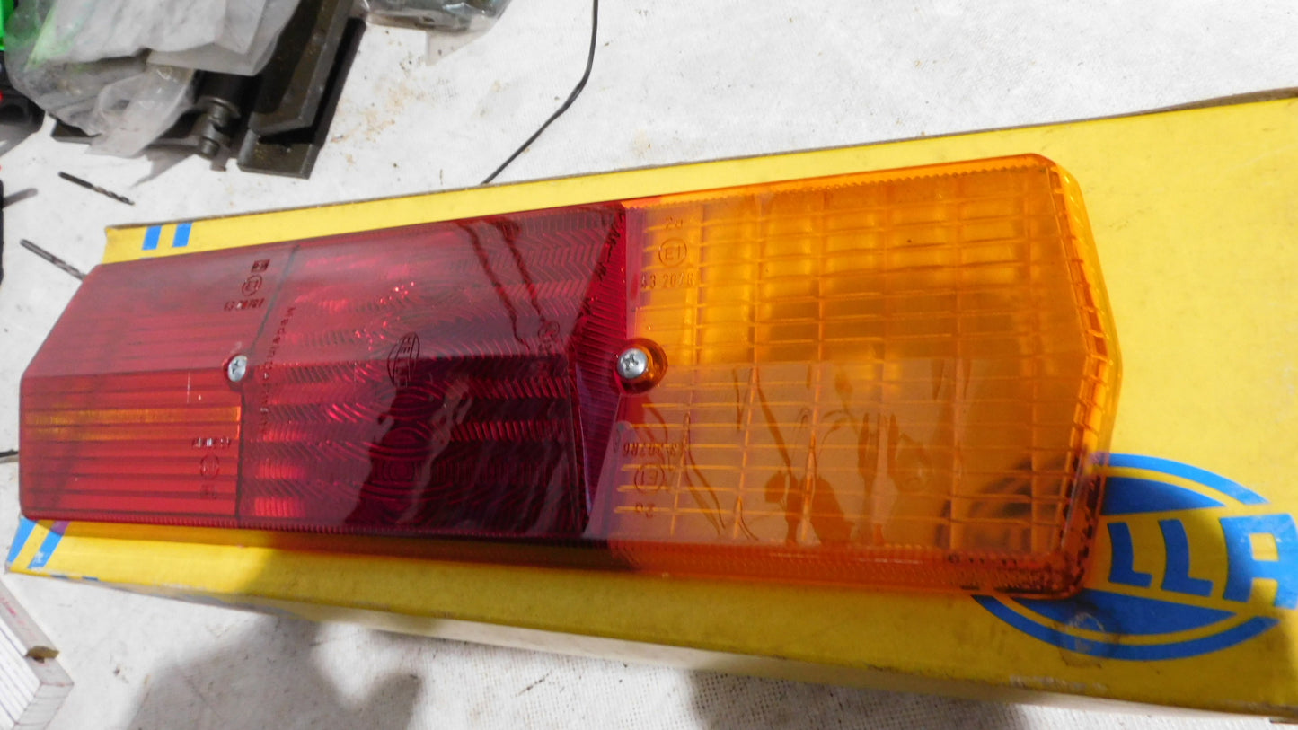 Lichtscheibe Heckleuchte Schlussleuchte 9EL092435011 HELLA SCANIA ÄLTERE BAUREIHE TYP L VOLVO N HAUBER