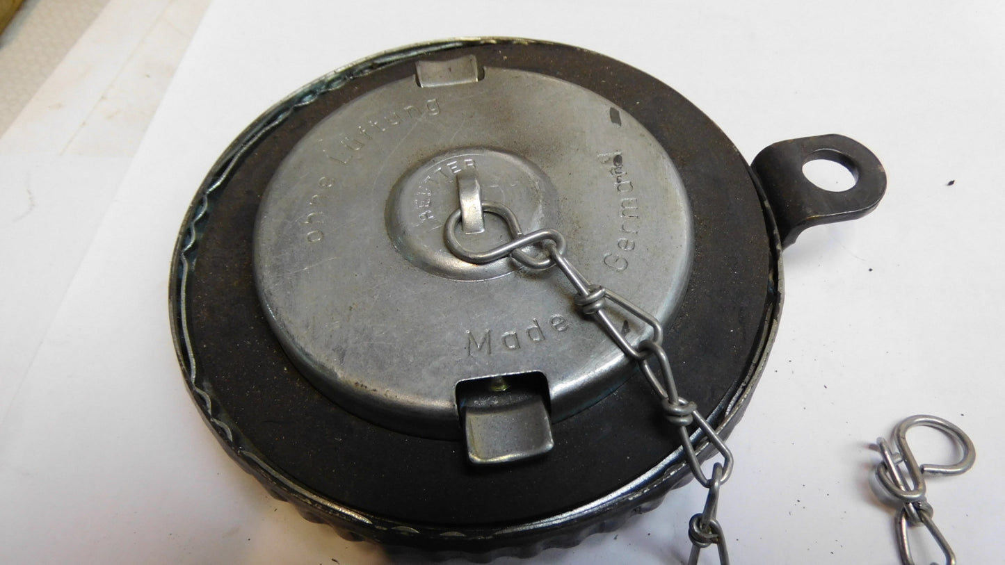 Tankdeckel ohne Lüftung mit Kette 78 mm Mercedes Benz LKW