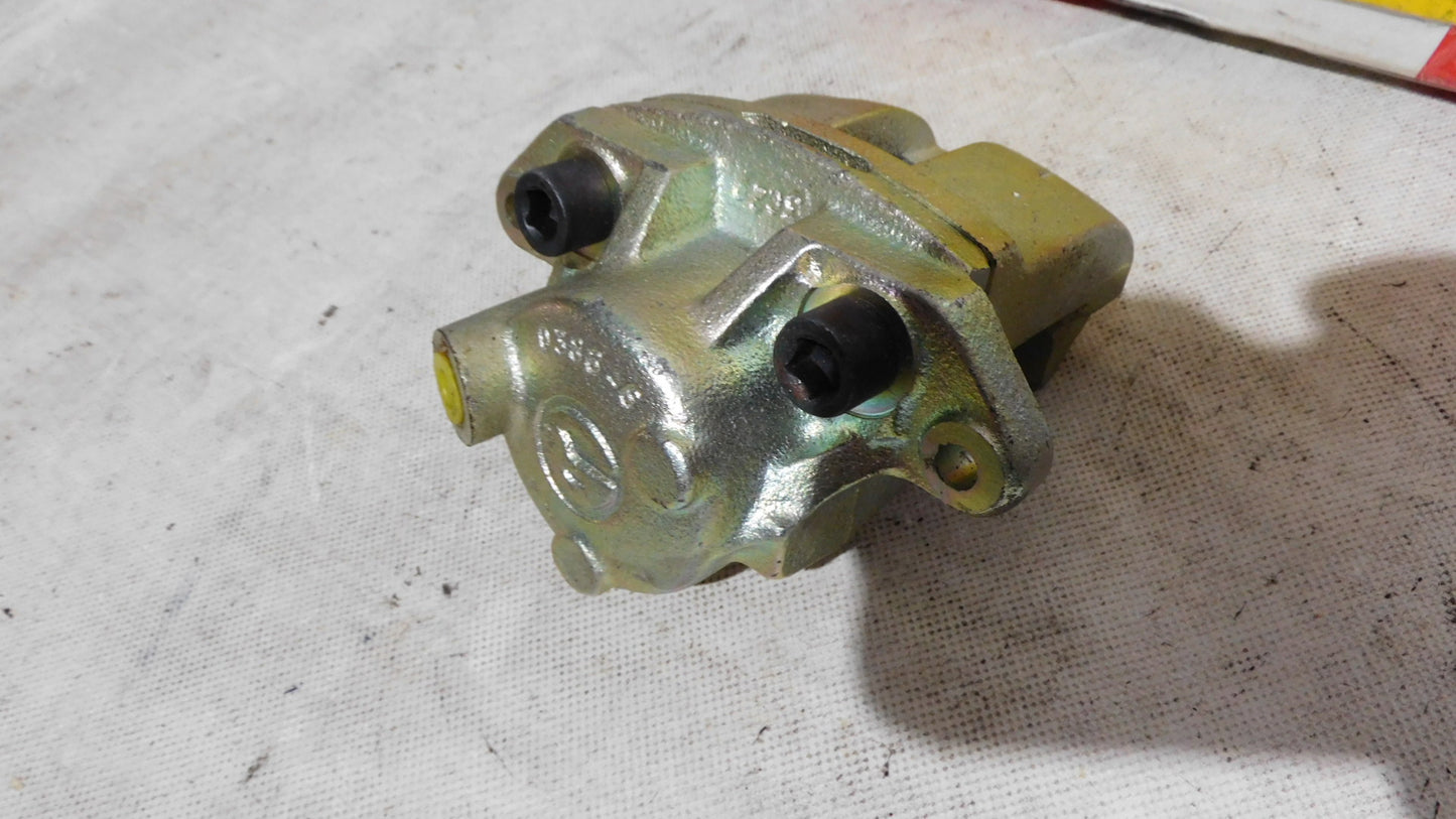 Bremssattel Vorderachse rechts 7701022776 Renault 18 R18