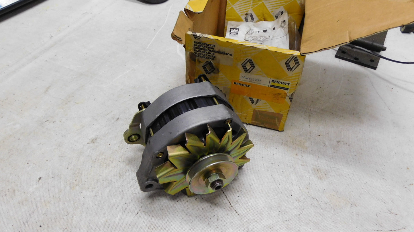 Lichtmaschine A14N70 12V 90A Valeo 7701033071 Renault 30 Alpine A310