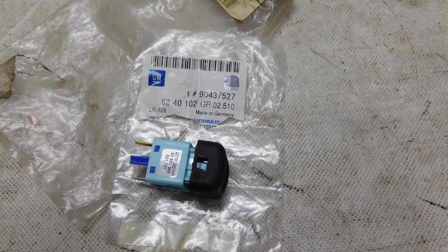 Schalter TC ESP Traktionskontrolle 6240102 90437527 Opel Astra G Zafira A