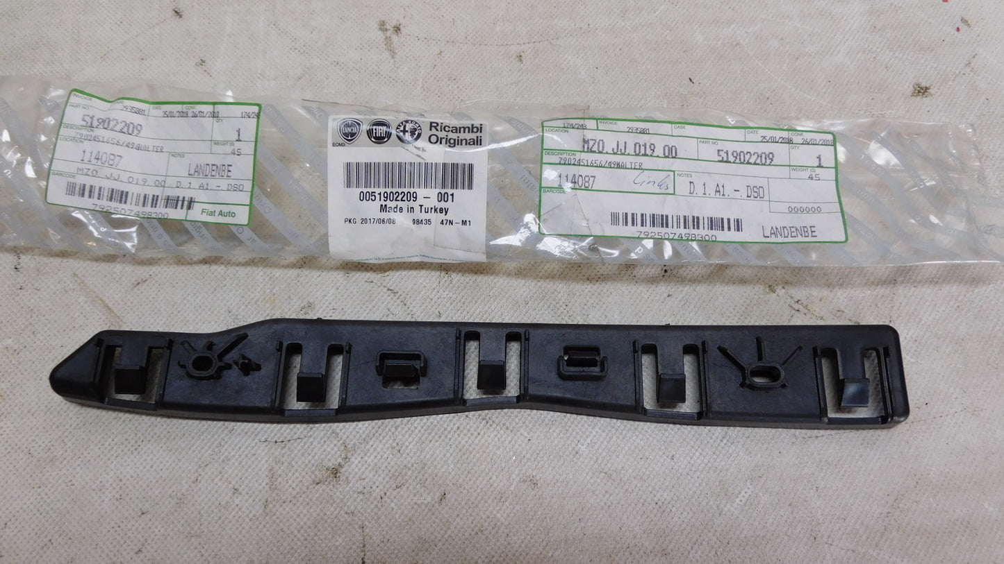 Halter Befestigung links 51902209 Fiat Doblo Stoßstange