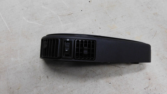 Luftdüse Lüftung Ausströmer rechts 90338478 Opel Omega A