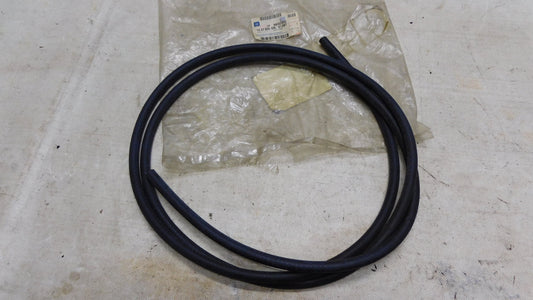 Kühlerschlauch Ausgleichsbehälter an Thermostat 1337503 94002450 Opel Astra F