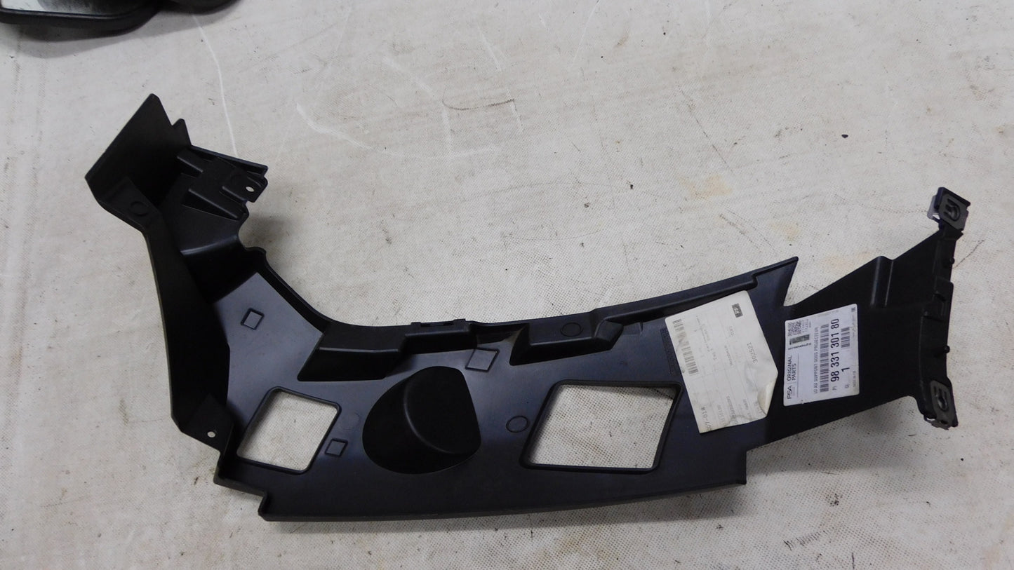 Halter Scheinwerferhalter rechts 9833130180 Opel Zafira Tourer