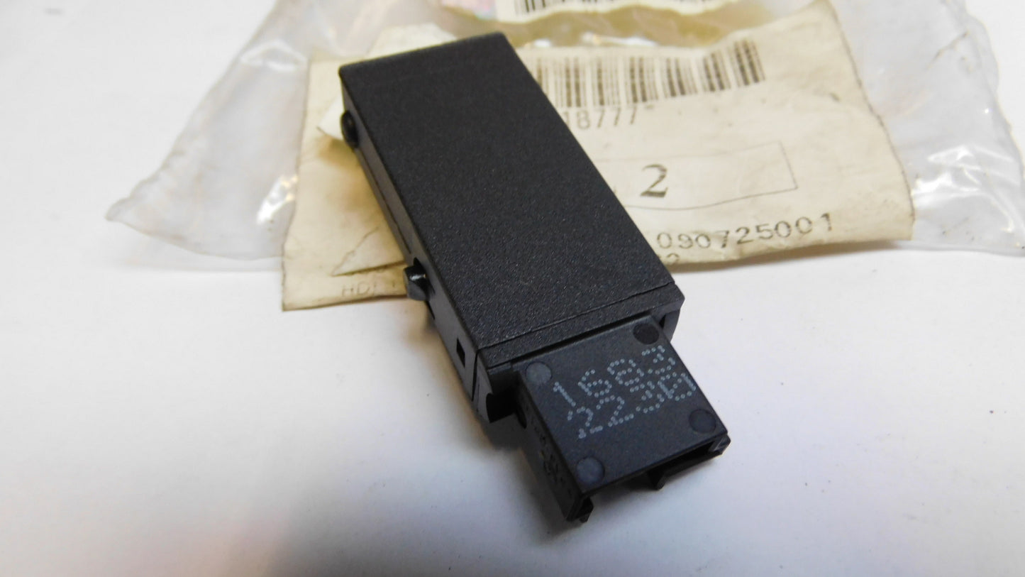 USB Adapter Steckdose 1780260 13318777 Opel Astra J Insignia Cascada Zafira B