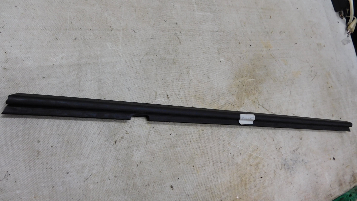 Türschachtleiste Tür hinten rechts außen 5154084 24468025 Opel Astra H 5-türer