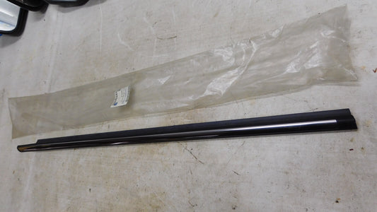 Schachtabdichtung chrom aussen vorne rechts 5154090 24469112 Opel Astra H