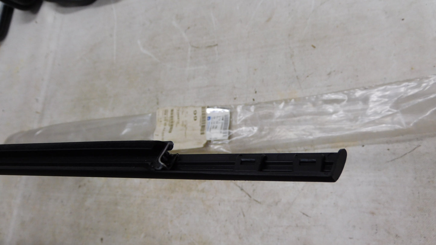 Schachtabdichtung Tür aussen hinten rechts 5154088 24468036 Opel Astra H