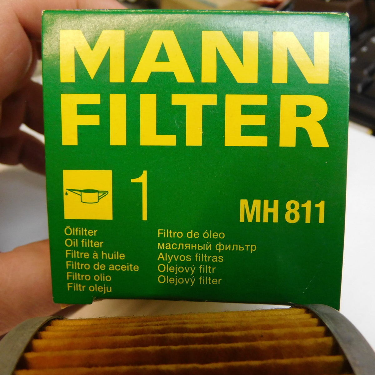 Ölfilter Filtereinsatz MH811 MANN Filter Suzuki GSX GSF GR GS