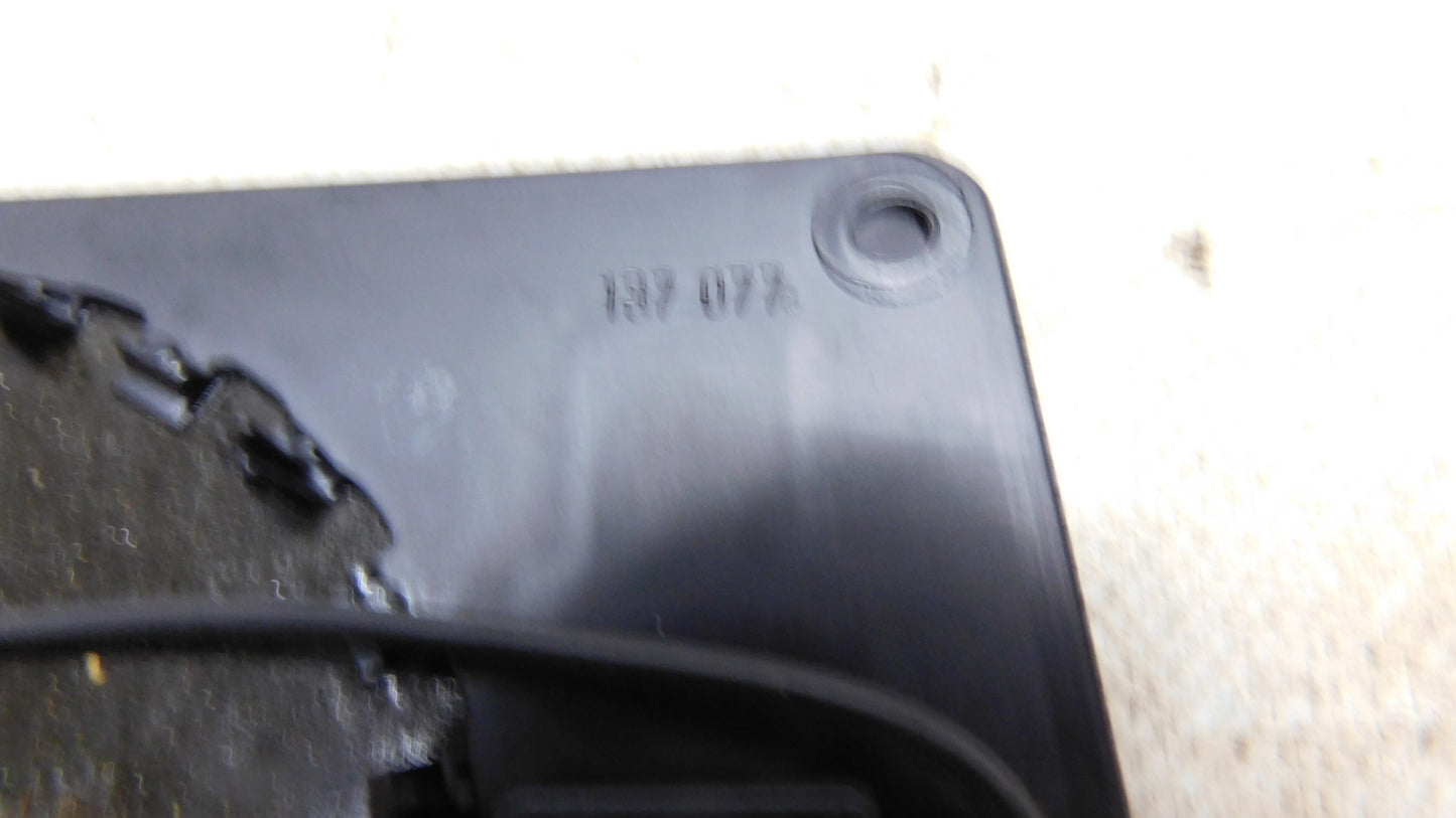 Spiegelglas links beheizbar toter Winkel 1705211 90187950 Opel Kadett D ?