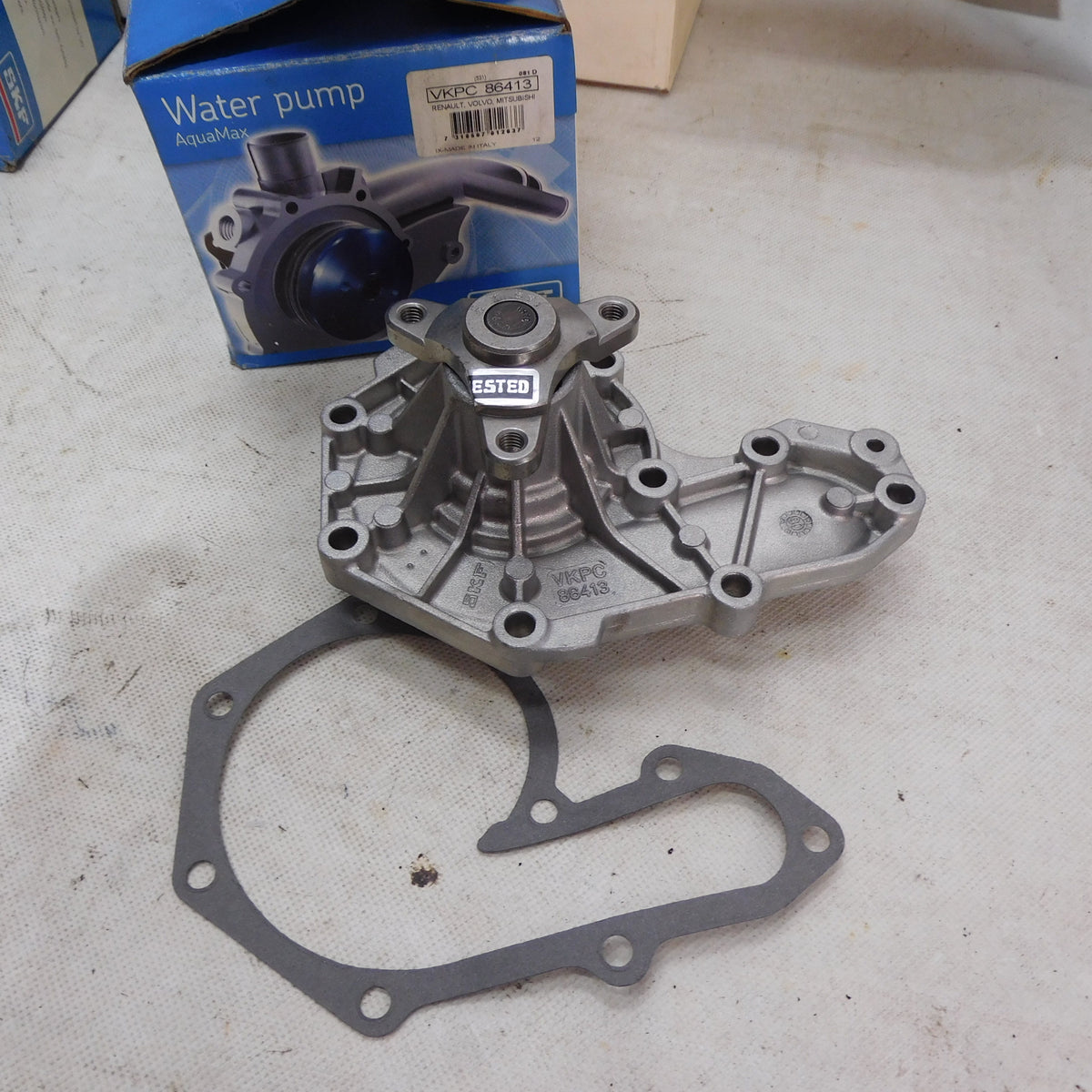 Wasserpumpe Pumpe mit Dichtung VKPC86413 SKF Renault Dacia Volvo Mitsubishi Opel Movano