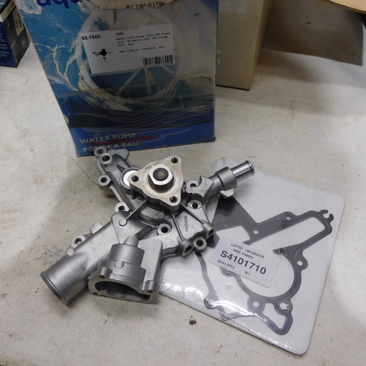 Wasserpumpe Pumpe mit Dichtung 85-7600  Aquaplus Opel Astra Corsa Tigra Agila Meriva