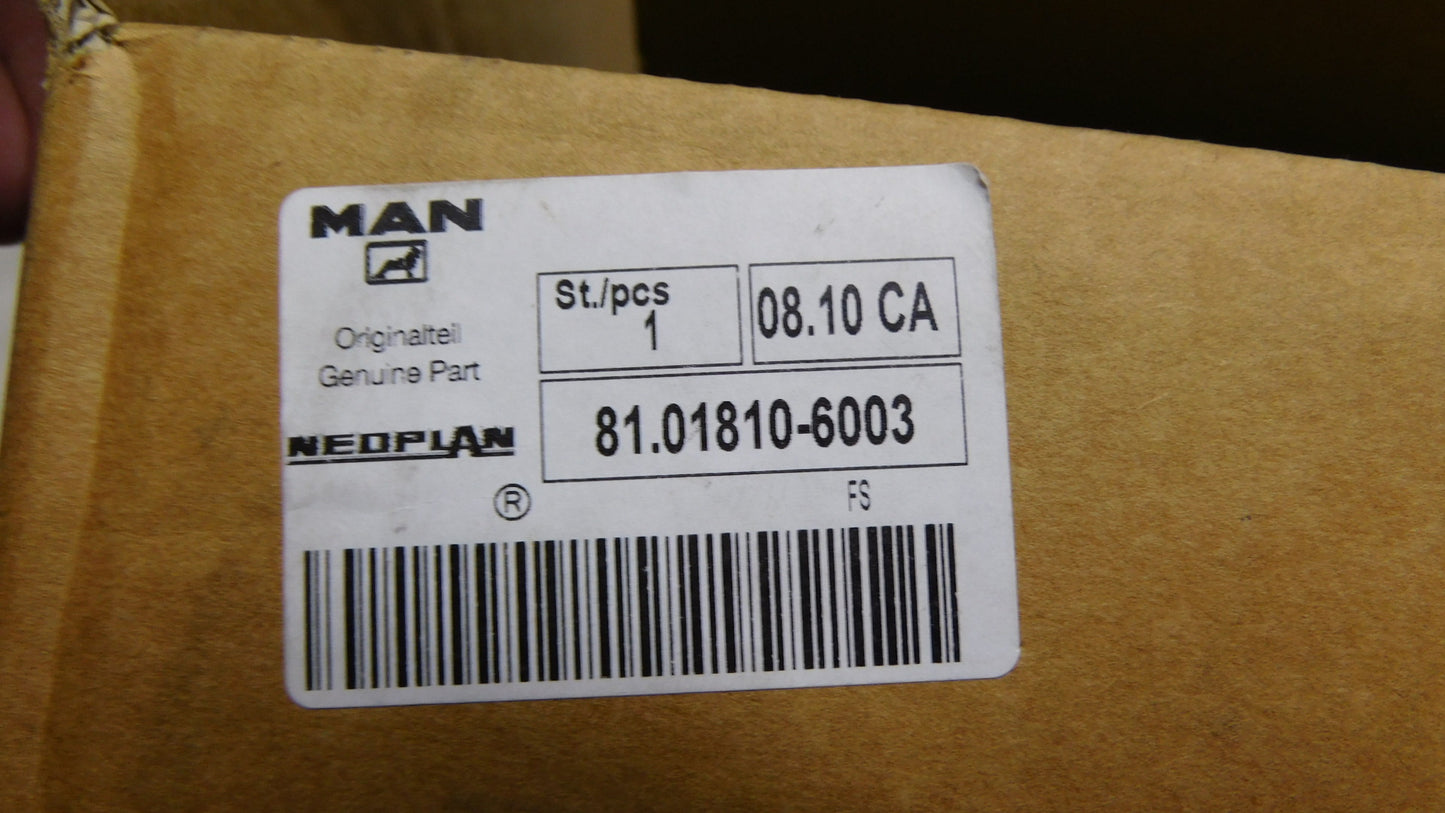 Rohr Öleinfüllstutzen Öleinfüllrohr 81018106003 MAN TGX TGA