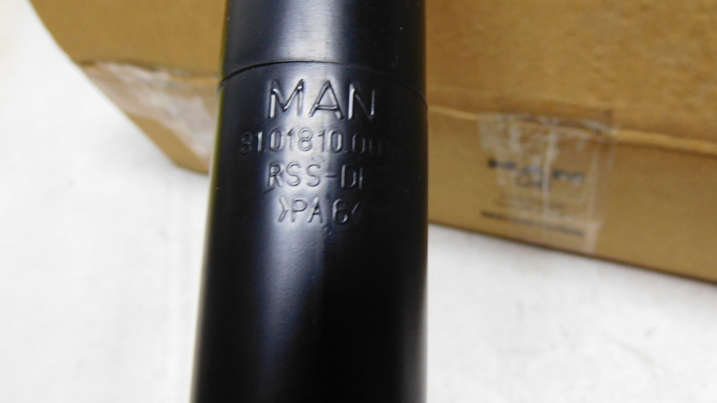 Rohr Öleinfüllstutzen Öleinfüllrohr 81018106003 MAN TGX TGA