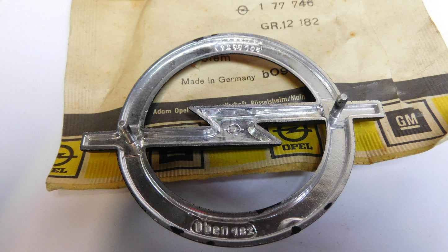 Firmenzeichen Emblem Logo schwarz 9288105 177744 177748 Opel Manta B