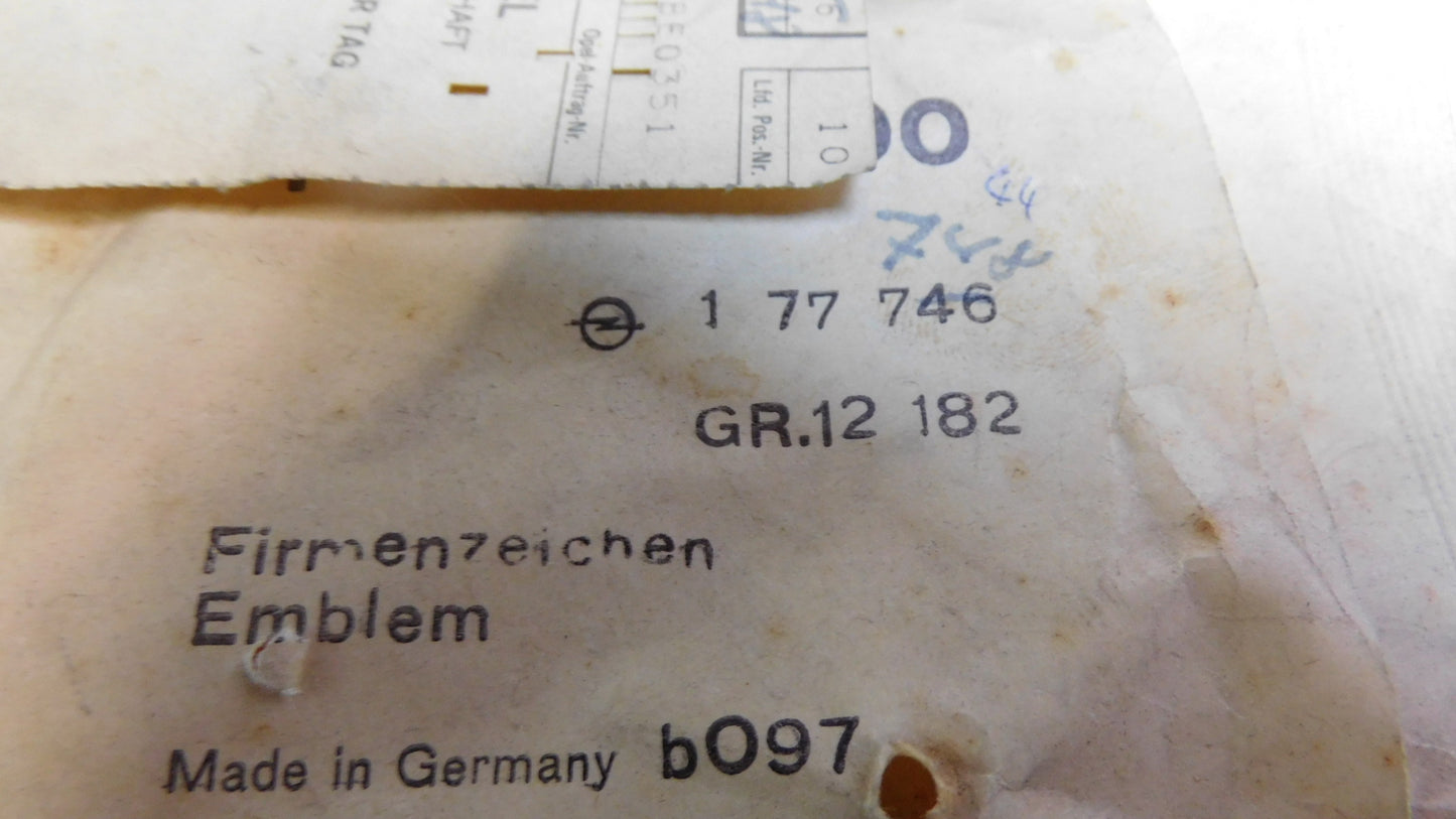 Firmenzeichen Emblem Logo schwarz 9288105 177744 177748 Opel Manta B
