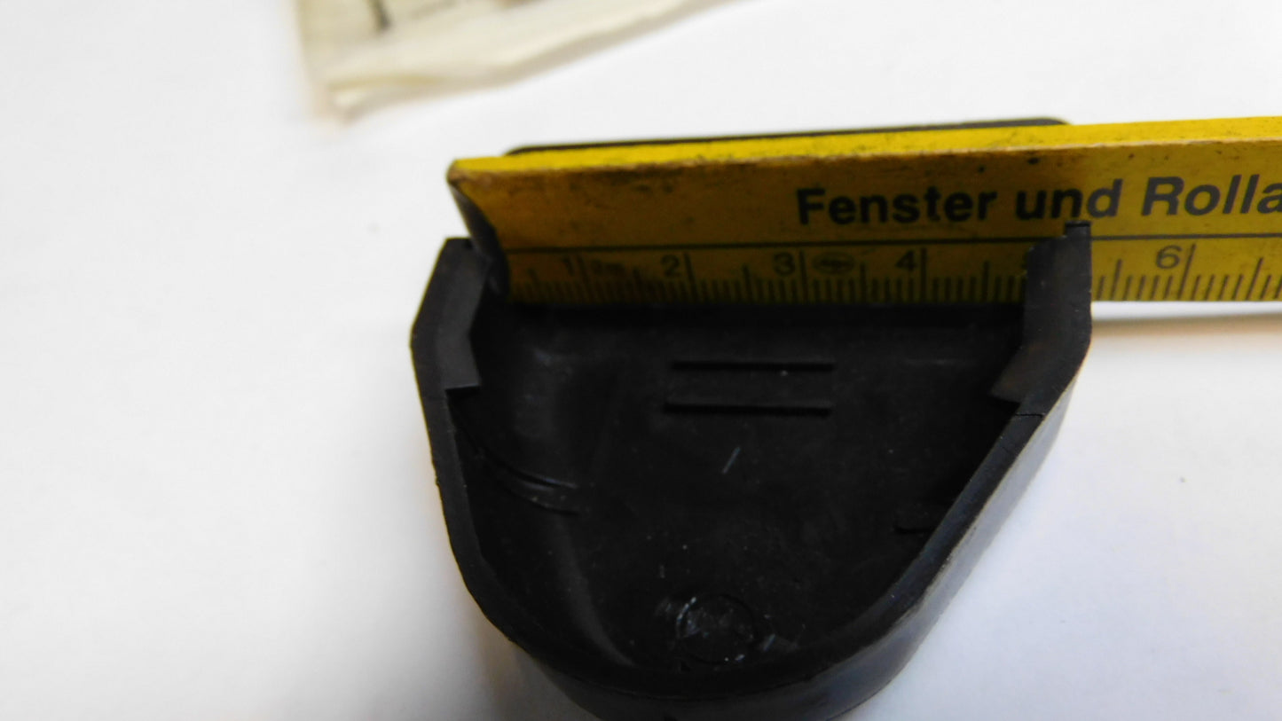 Abdeckkappe schwarz Gurt 1706760 9288805 Opel Ascona