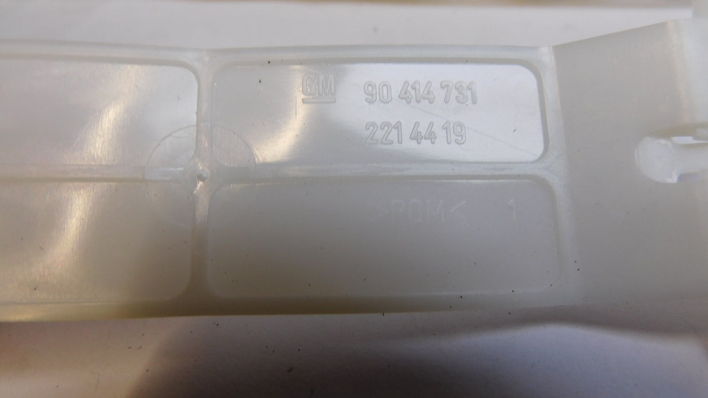 Halteklammer Halter Heckklappe 90414731 129945 Opel Astra F