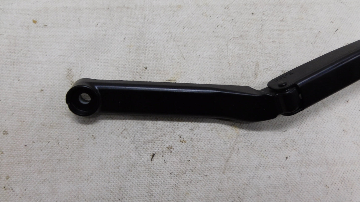 Wischerarm Frontscheibe 90457804LH 56671308 Opel Omega B