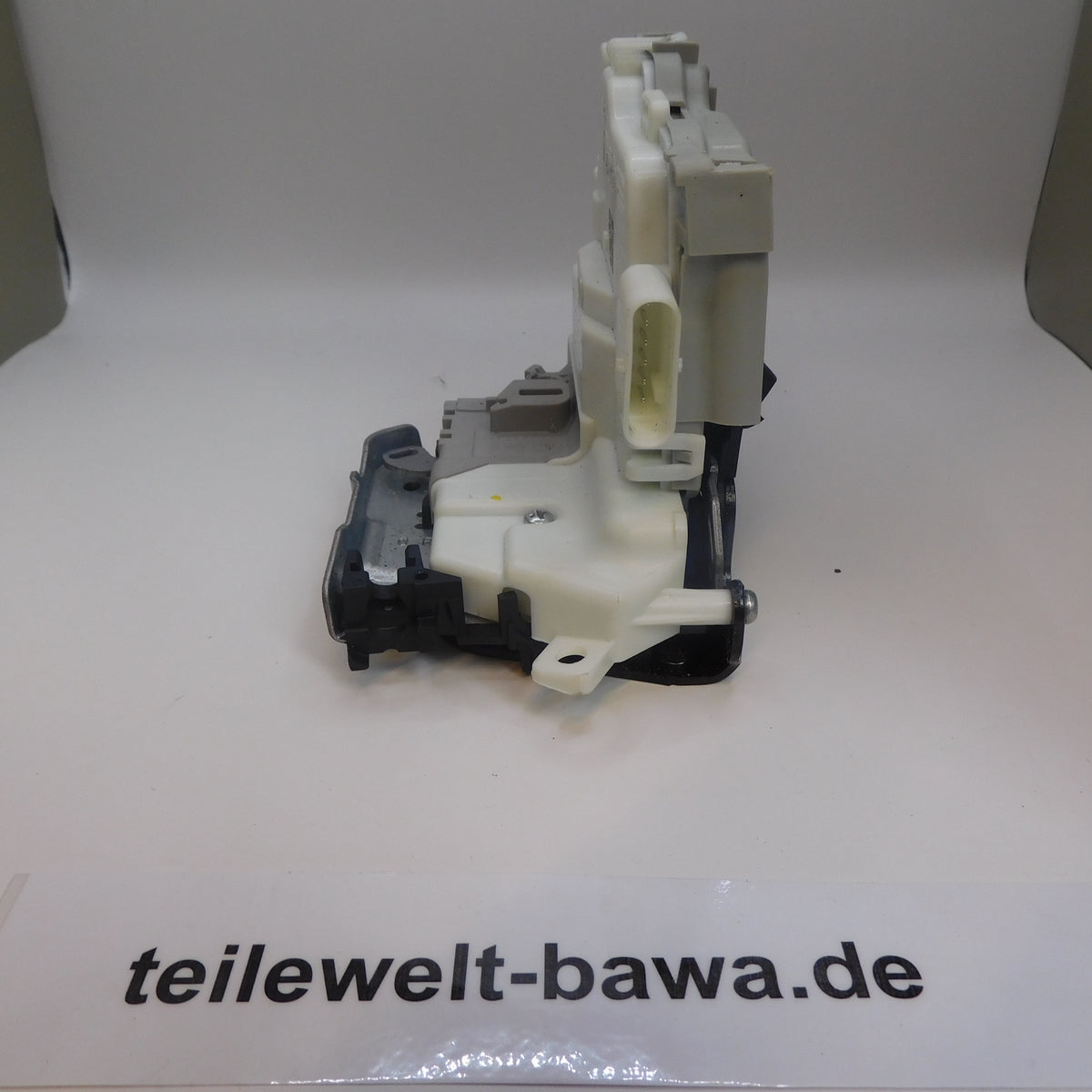 Türschloss vorne rechts 8X1837016B Audi A4 8W B9